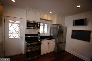 4512 Forest View Ave, Baltimore, MD 21206 - photo 7