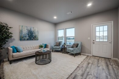 323 S Main St, Randolph, TX 75475 - photo 4