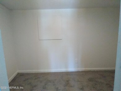 6503 Betsy Ct, Jacksonville, FL 32210 - photo 4