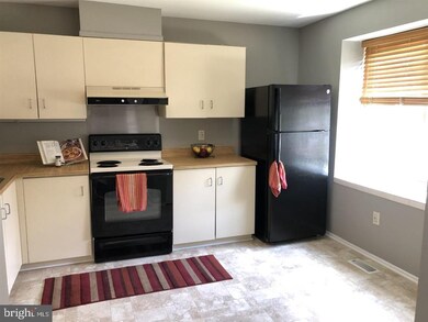 8106 Greenspring Valley Rd, Owings Mills, MD 21117 - photo 3