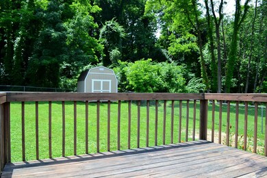 6612 Burlwood Dr, Louisville, KY 40229 - photo 6