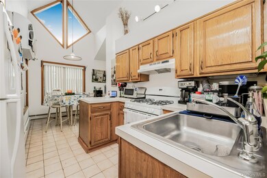 764 Warburton Ave, Yonkers, NY 10701 - photo 5