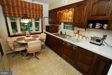 7932 Johnnycake Rd, Windsor Mill, MD 21244 - photo 5