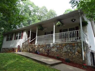 241 Weaver Hollow Rd, Johnson City, TN 37601 - photo 2