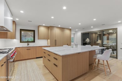 43 Bentwood Dr, Stamford, CT 06903 - photo 7