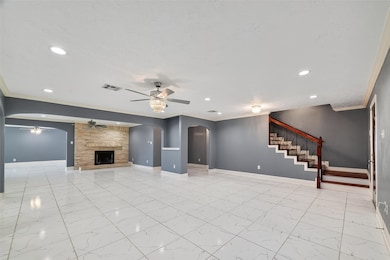 4901 Burning Tree Dr, Baytown, TX 77521 - photo 5