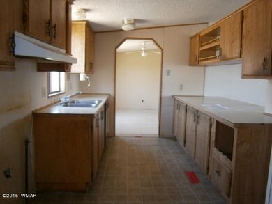 023-327095 Kitchen 2