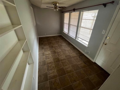 1566 Carol Ln, Wichita Falls, TX 76302 - photo 6