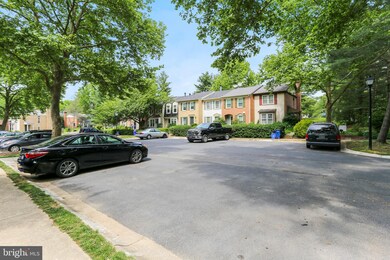 20504 Sterncroft Ct, Montgomery Village, MD 20886 - photo 3