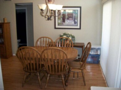 DINNINGROOM 009