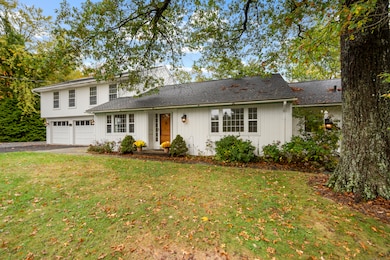 11 High Gate Ln, West Hartford, CT 06107 - photo 2