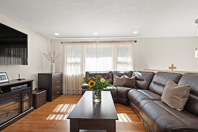 39 Bethany Rd, Framingham, MA 01702 - photo 6