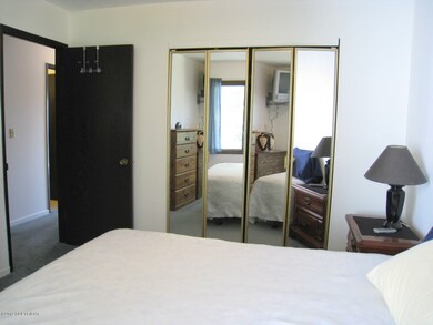 1st bedroom, closet