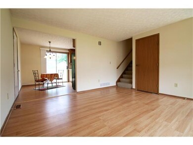 707 Cherrymonte Dr, Columbus, OH 43228 - photo 6