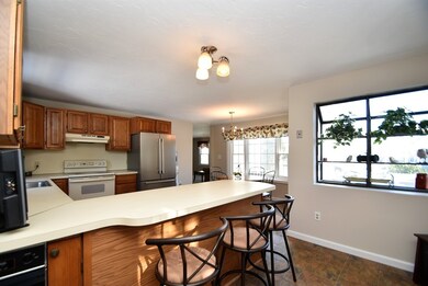 28 Washington Green, East Walpole, MA 02032 - photo 5