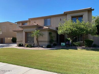 2432 E Prescott Pl