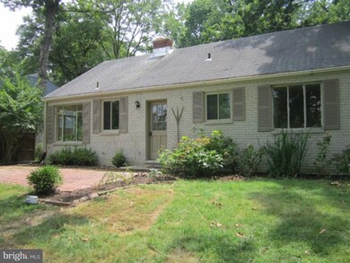 7218 Tod St, Falls Church, VA 22046 - photo 5