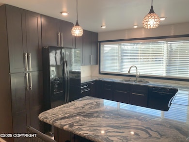 Kitchen left