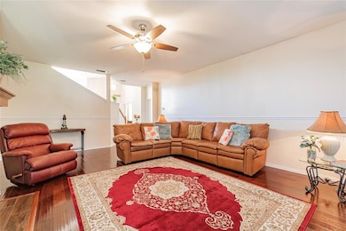 Living room, 22 X 16