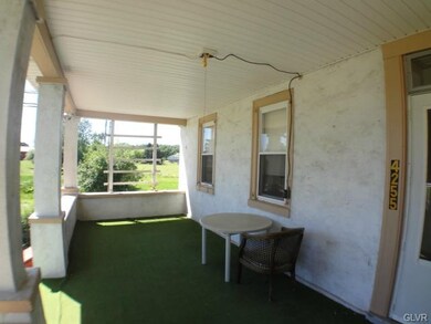 4255 Roosevelt St, Whitehall, PA 18052 - photo 2
