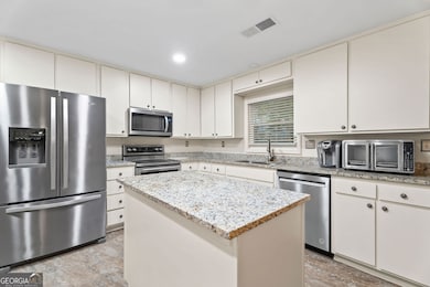 4040 Summit Dr unit 9, Marietta, GA 30068 - photo 2