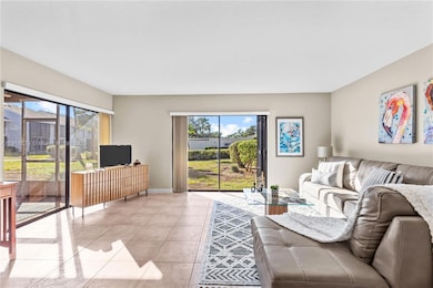 3209 S Lakeview Cir unit 8103, Fort Pierce, FL 34949 - photo 7