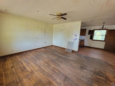 3236 SW 31st Terrace, Topeka, KS 66614 - photo 3
