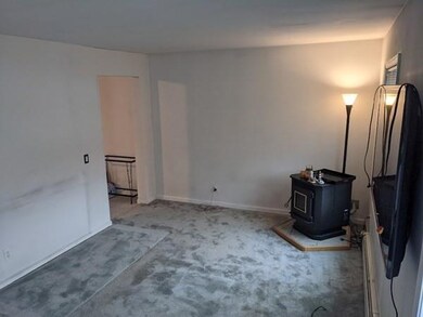 12 Fieldstone Dr, Orange, MA 01364 - photo 4