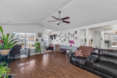 615 Raspberry Ct, Hubert, NC 28539 - photo 4