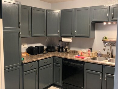 1433 Yuma Dr NW, Cedar Rapids, IA 52405 - photo 5