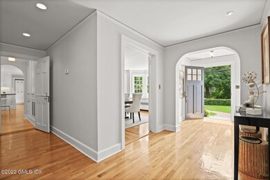 127 Lockwood Rd, Riverside, CT 06878 - photo 2