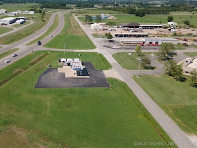 401 Airport, Tahlequah, OK 74464 - photo 4