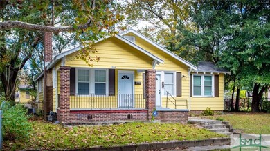 1334 E Waldburg St, Savannah, GA 31404 - photo 2