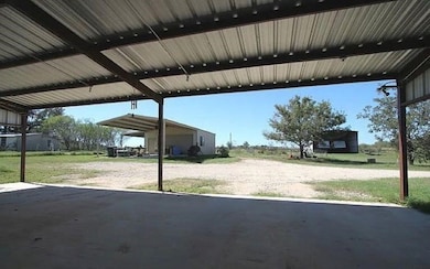 2702 Blue Creek Rd, La Vernia, TX 78121 - photo 3