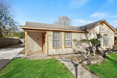 7511 Buena Vista St, Houston, TX 77087 - photo 2