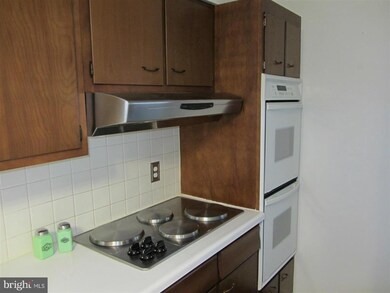 1370 Beacon St, Keyser, WV 26726 - photo 7