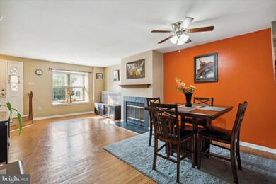 207 Oaktree Ct unit 207, Pottstown, PA 19464 - photo 4