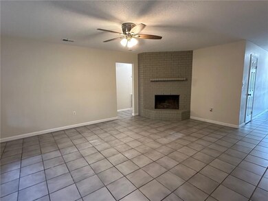 123 W Queens Dr, Slidell, LA 70458 - photo 2