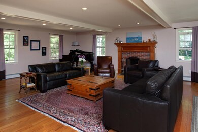 1 Thayer St, East Falmouth, MA 02536 - photo 4
