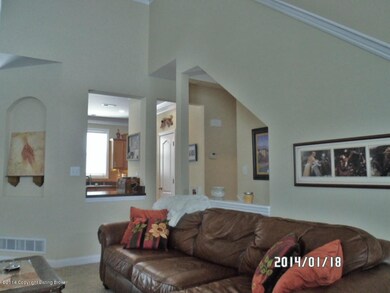 9012 Teak Dr, Louisville, KY 40228 - photo 6