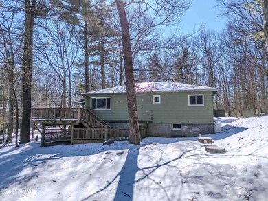 111 Hemlock Dr, Dingmans Ferry, PA 18328 - photo 2