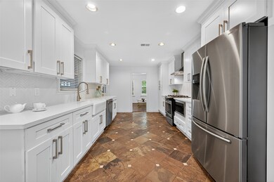 5111 Creekbend Dr, Houston, TX 77035 - photo 7