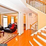 2205 Barnstable Dr, Upper Marlboro, MD 20774 - photo 4