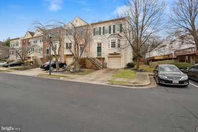 2567 Windy Oak Ct, Crofton, MD 21114 - photo 2