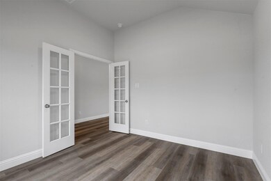 1105 Holly St, Cleburne, TX 76033 - photo 5