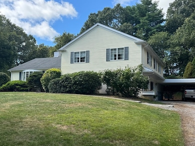 2 Slades Farm Ln, South Dartmouth, MA 02748 - photo 4
