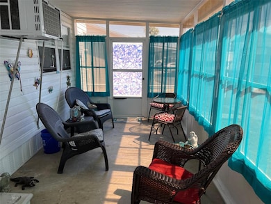 12766 Seminole Blvd unit 3, Largo, FL 33778 - photo 4