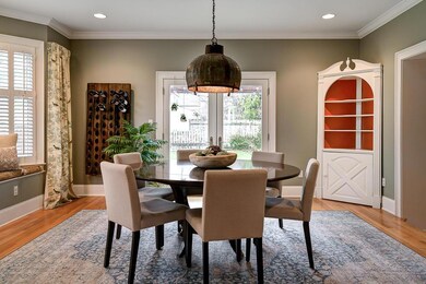 1508 Barrington Rd, Columbus, OH 43221 - photo 6