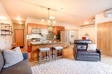 521 2nd St SE unit 307, Minneapolis, MN 55414 - photo 7