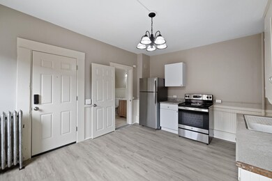 39 Pleasant St unit 4, Claremont, NH 03743 - photo 6